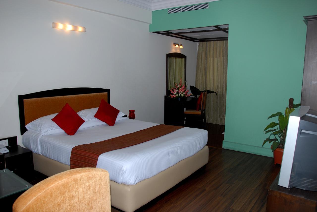 Hotel Siddharta ไมซอร์ ภายนอก รูปภาพ